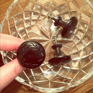 Black small round knobs with leaf etching detailx3